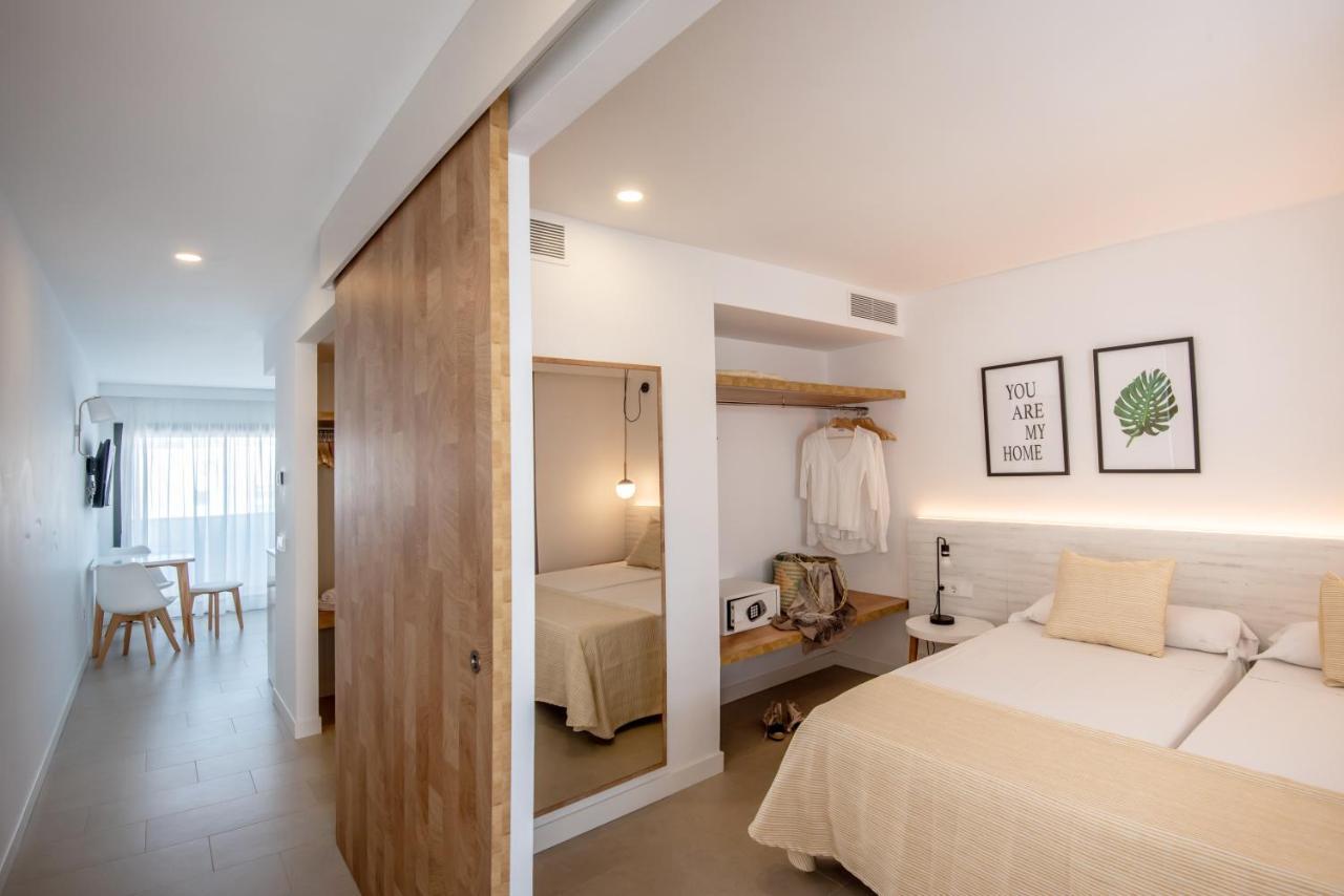 Apartamentos Top Secret Prestige Es Pujols - Formentera Vacaciones Экстерьер фото