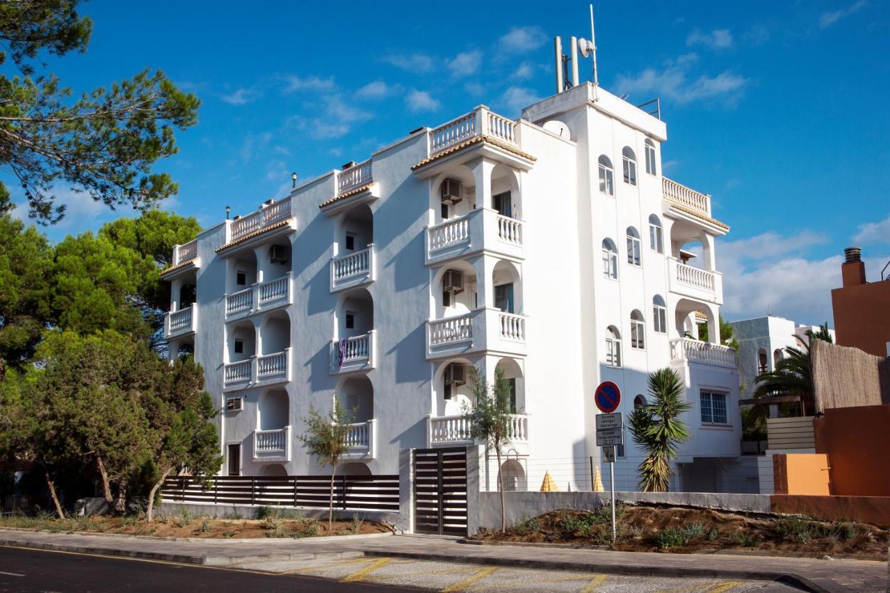 Apartamentos Top Secret Prestige Es Pujols - Formentera Vacaciones Экстерьер фото